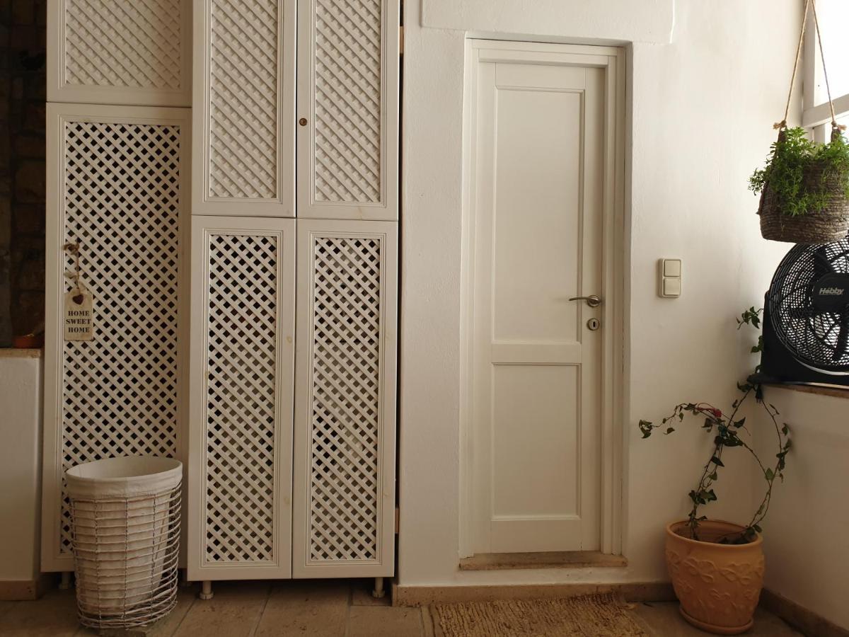 Aretousa Deluxe Downtown Apartment Skála Eksteriør billede