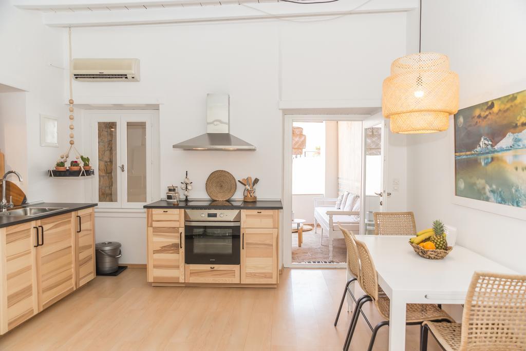 Aretousa Deluxe Downtown Apartment Skála Eksteriør billede
